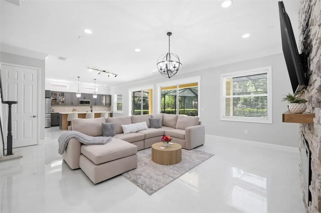 8005 Cypress Crossing Court Tampa FL 33647