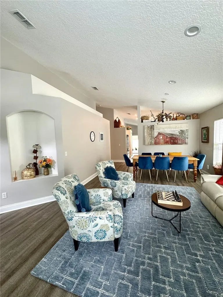4339 Northern Dancer Way Orlando FL 32826