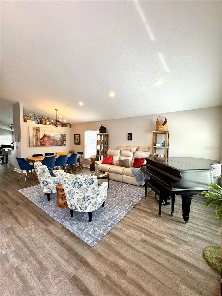 4339 Northern Dancer Way Orlando FL 32826