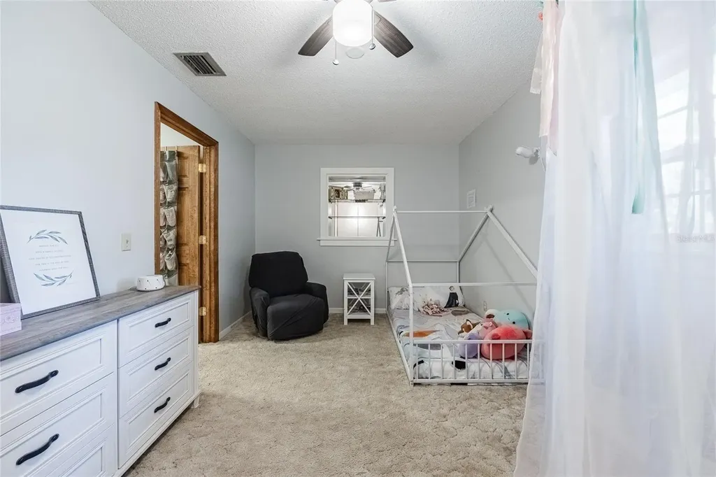 5905 Whispering Pines Road Lakeland FL 33811