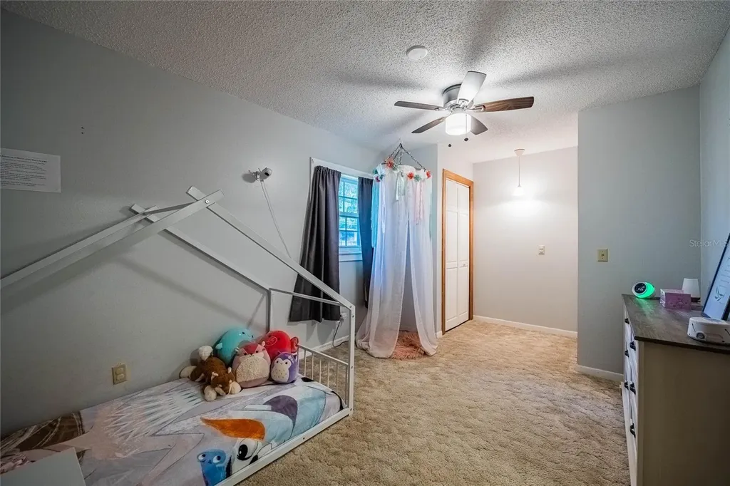 5905 Whispering Pines Road Lakeland FL 33811
