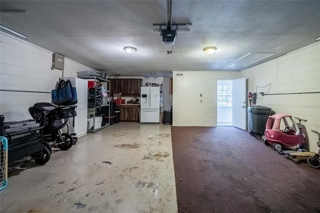 5905 Whispering Pines Road Lakeland FL 33811