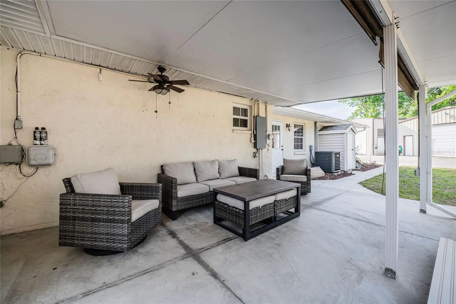 5905 Whispering Pines Road Lakeland FL 33811