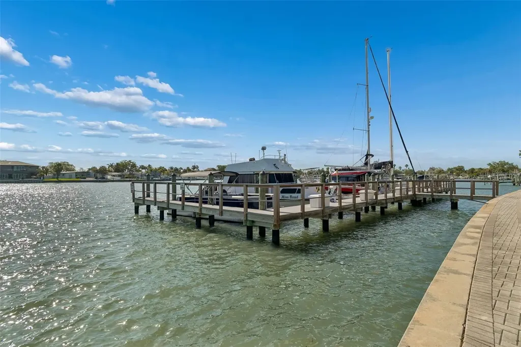 2307 Bay Boulevard Indian Rocks Beach FL 33785