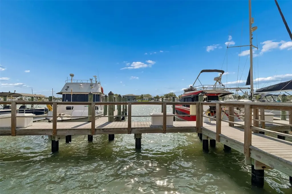 2307 Bay Boulevard Indian Rocks Beach FL 33785