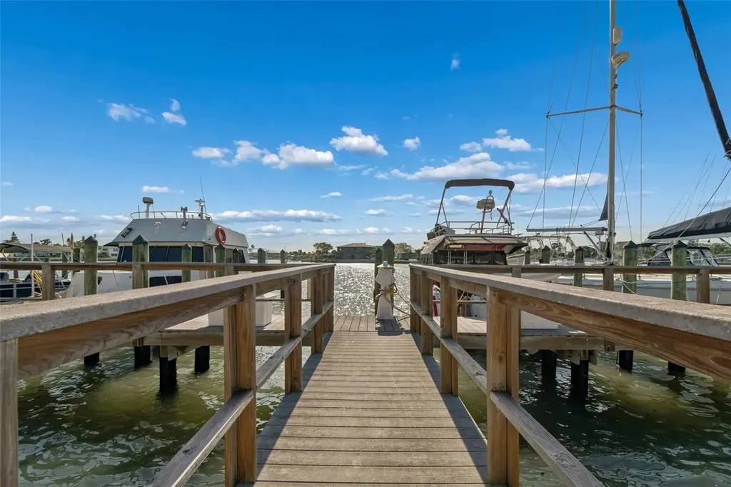 2307 Bay Boulevard Indian Rocks Beach FL 33785