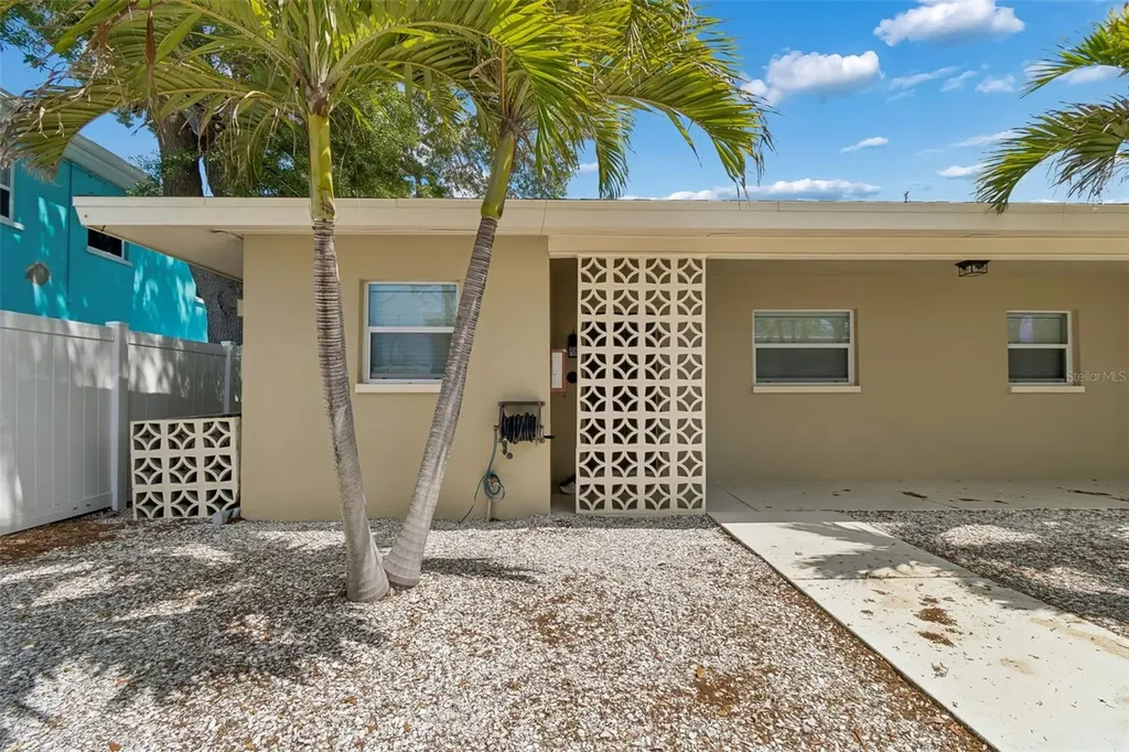 2307 Bay Boulevard Indian Rocks Beach FL 33785