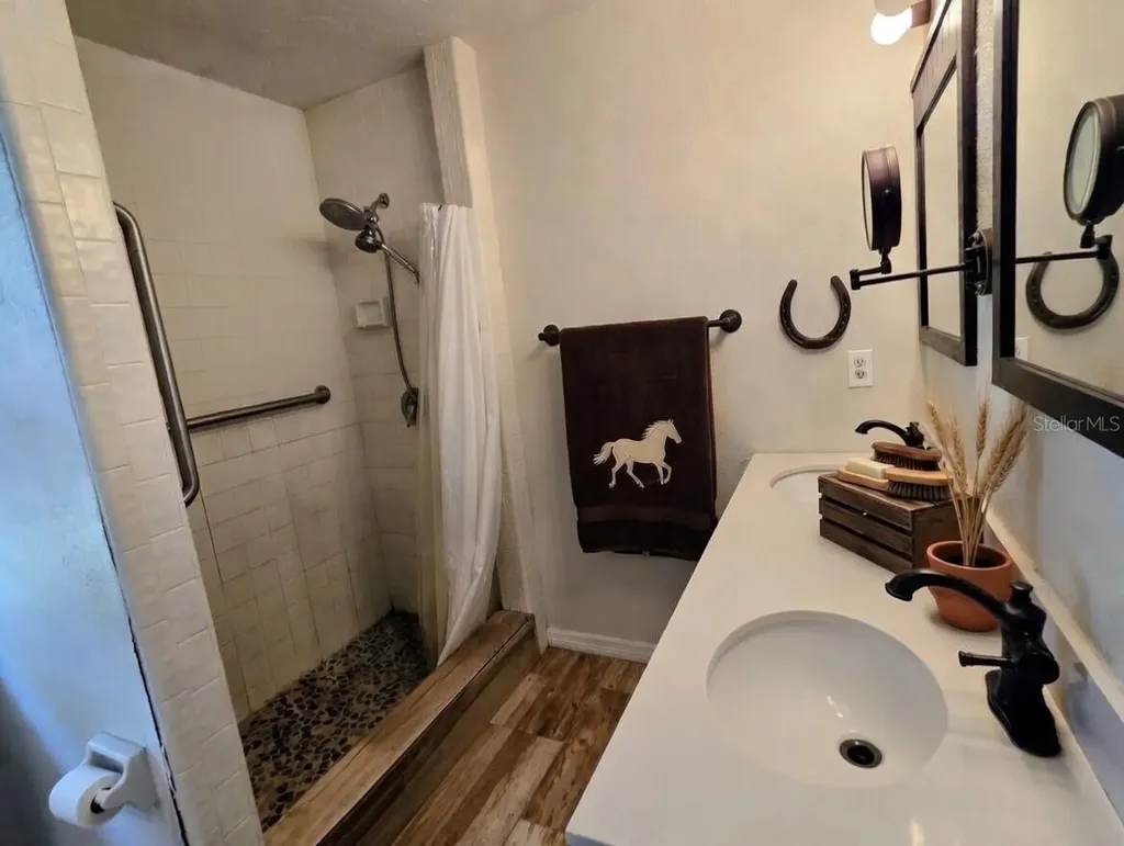 7783 Saddle Creek Trail Sarasota FL 34241