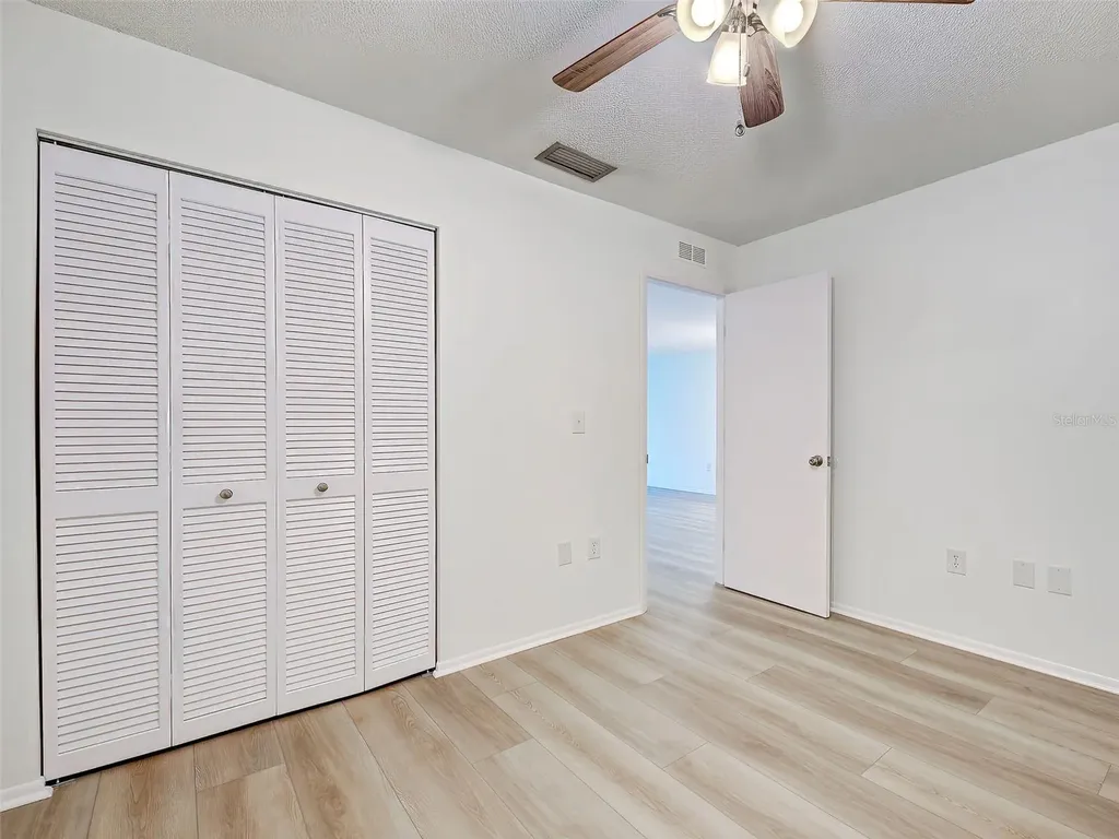 7237 Cloister Drive Sarasota FL 34231
