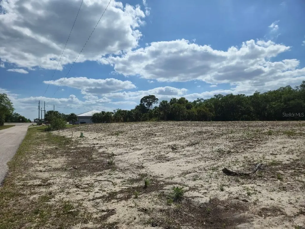 561 Pembroke Drive Port Charlotte FL 33954