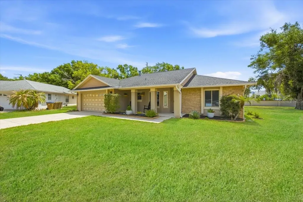 910 Amy Ridge Court Kissimmee FL 34747