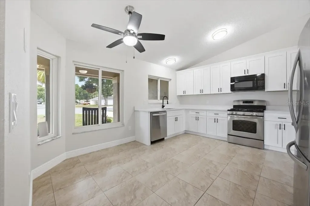 910 Amy Ridge Court Kissimmee FL 34747