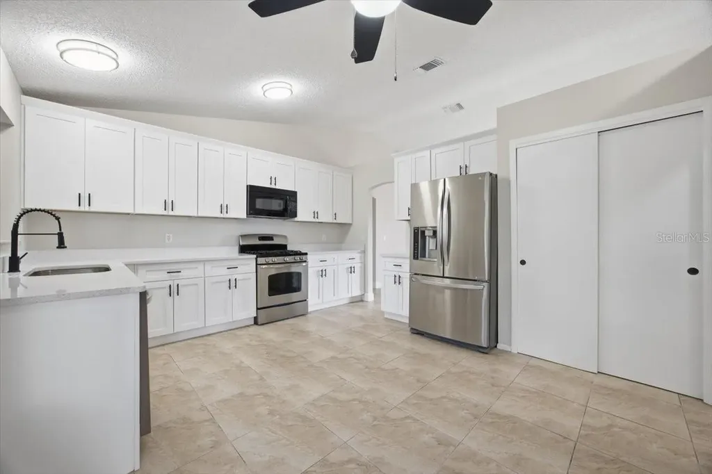 910 Amy Ridge Court Kissimmee FL 34747