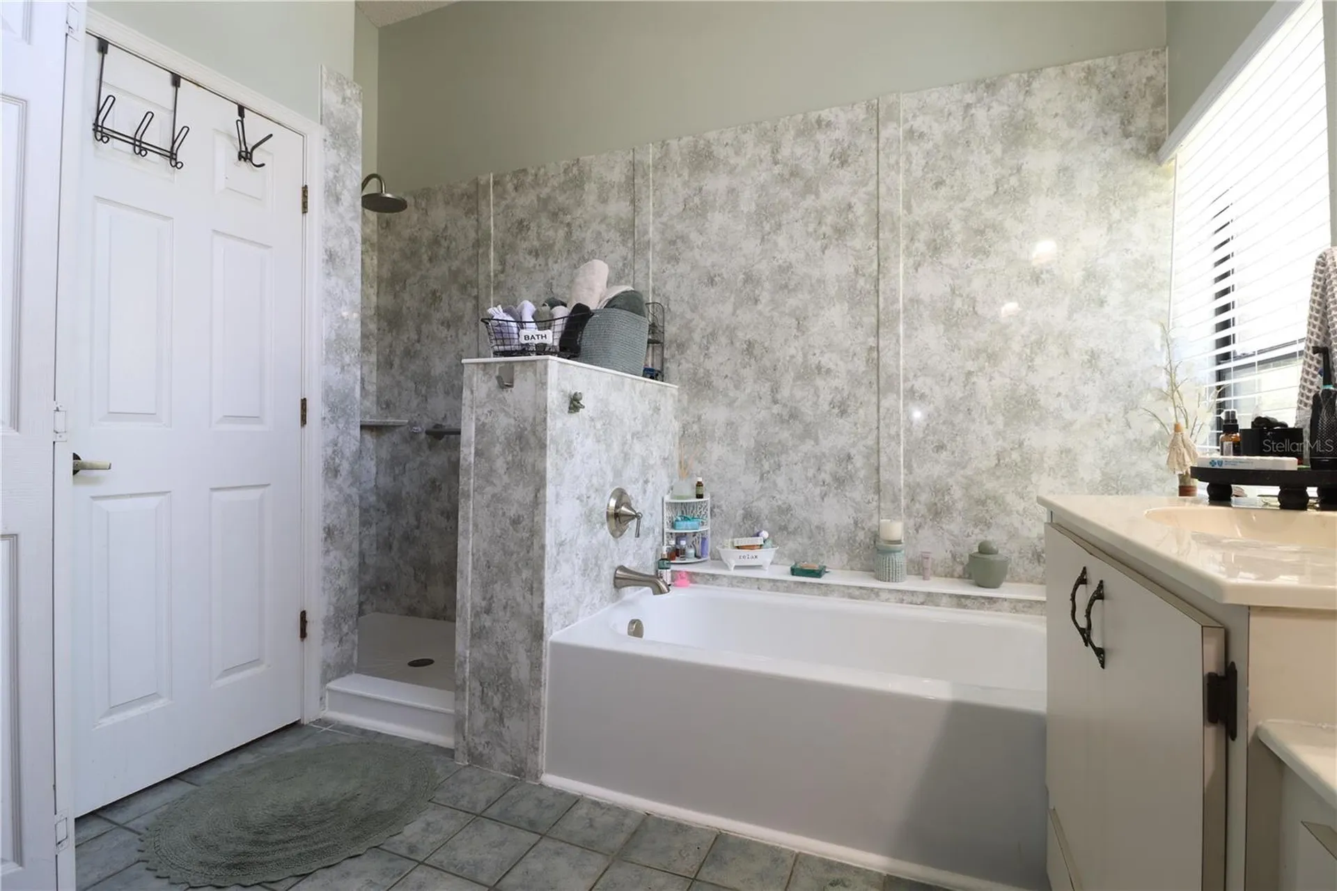 3350 Laurelwood Court Tarpon Springs FL 34688