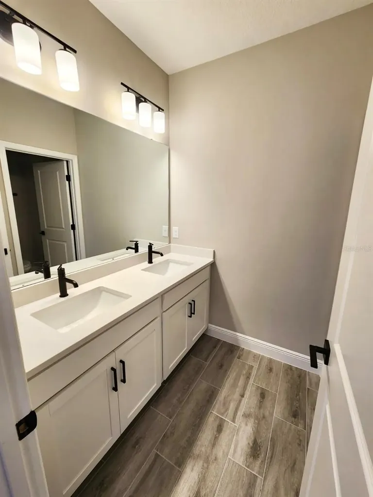 18435 Mowry Court Orlando FL 32827
