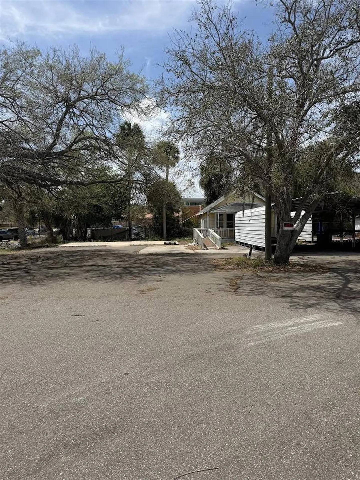 1042 N Dixie Freeway New Smyrna Beach FL 32168