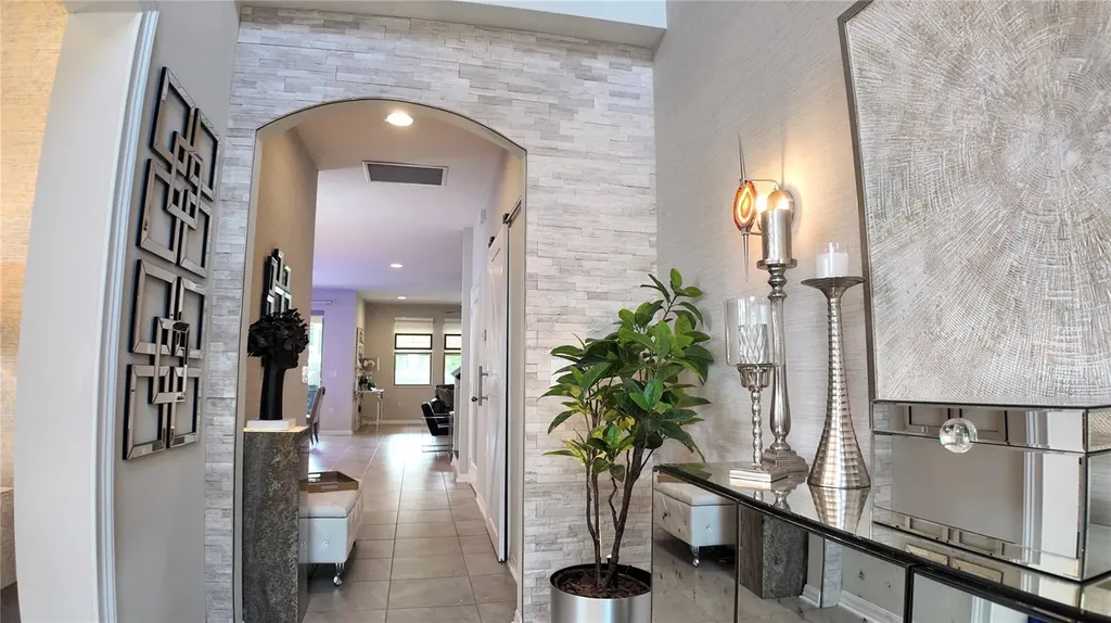 101 Philippe Court Debary FL 32713