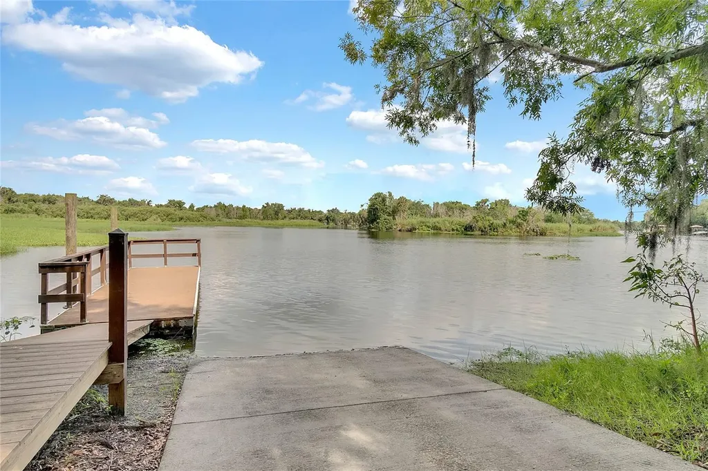 101 Philippe Court Debary FL 32713