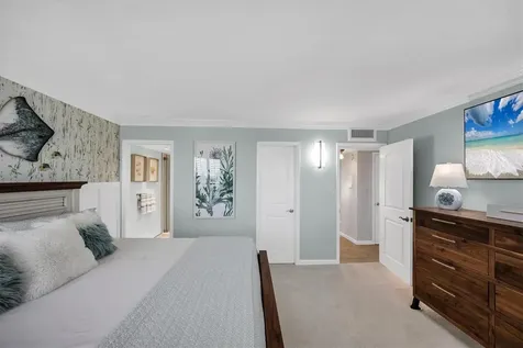 4485 Gulf Of Mexico Drive Longboat Key FL 34228