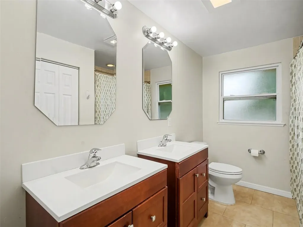 704 S Lockwood Ridge Road Sarasota FL 34237