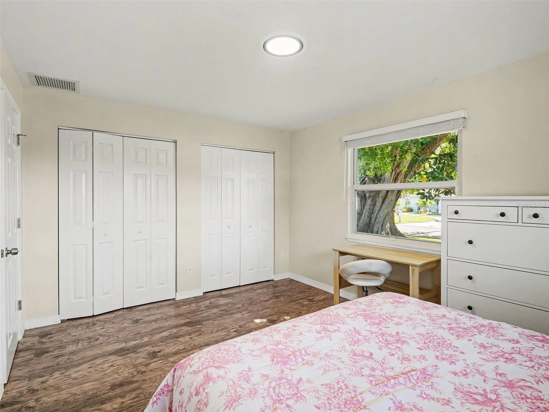 704 S Lockwood Ridge Road Sarasota FL 34237