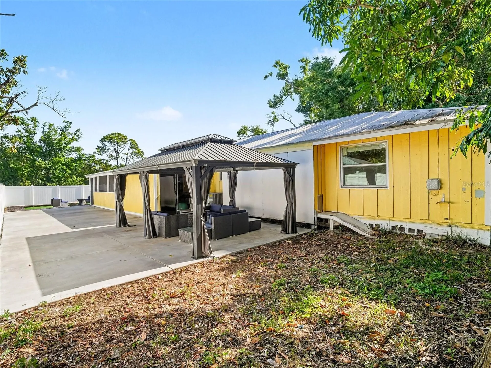 704 S Lockwood Ridge Road Sarasota FL 34237