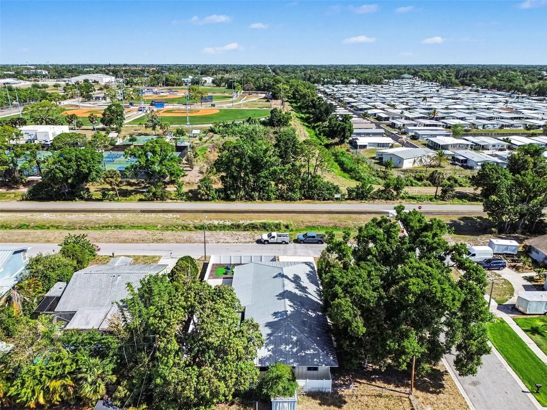 704 S Lockwood Ridge Road Sarasota FL 34237