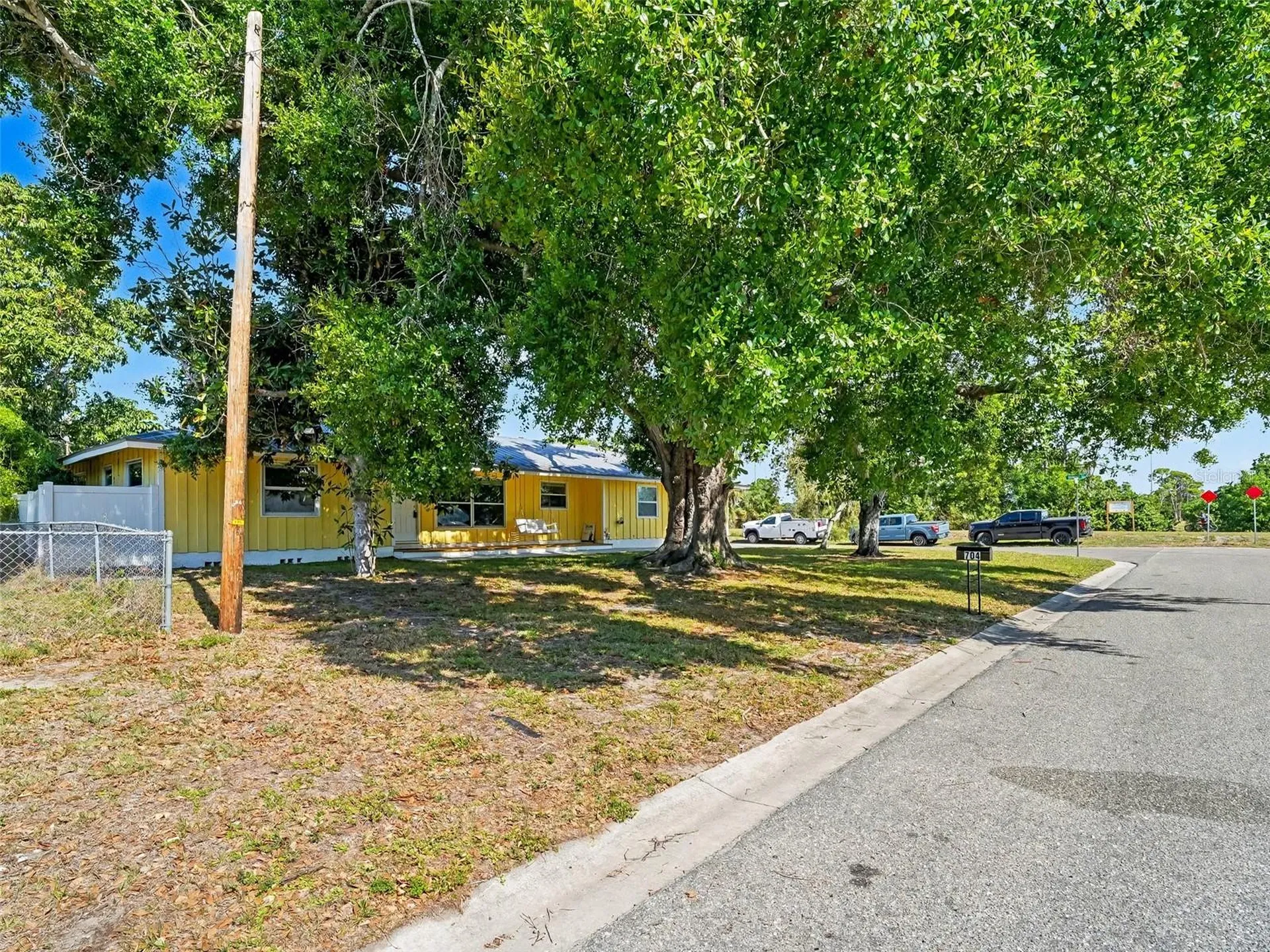 704 S Lockwood Ridge Road Sarasota FL 34237