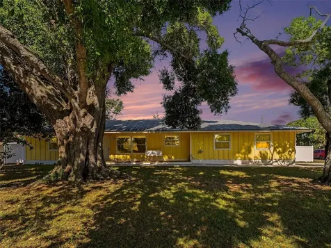 704 S Lockwood Ridge Road Sarasota FL 34237