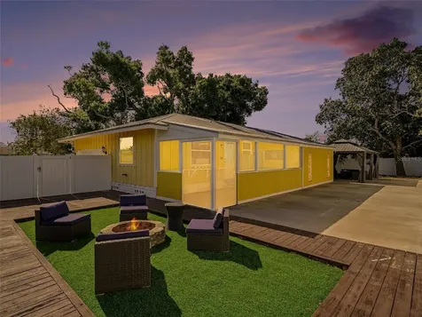 704 S Lockwood Ridge Road Sarasota FL 34237