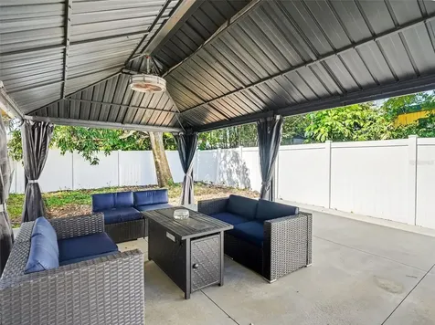 704 S Lockwood Ridge Road Sarasota FL 34237