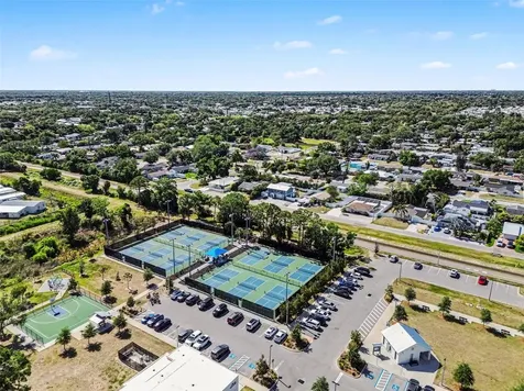704 S Lockwood Ridge Road Sarasota FL 34237