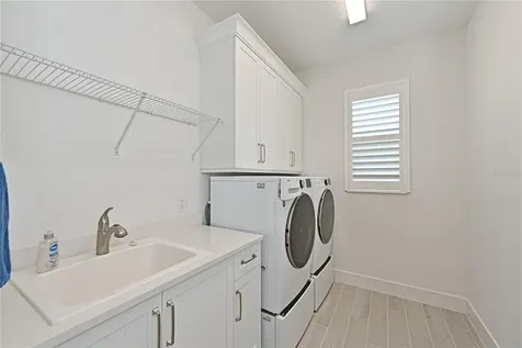 8084 Slipway Drive Sarasota FL 34240