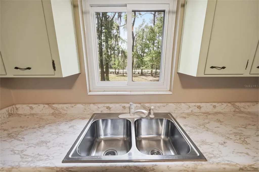 3307 SW 1st Way Gainesville FL 32601