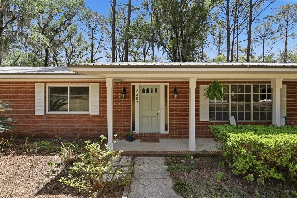 3307 SW 1st Way Gainesville FL 32601