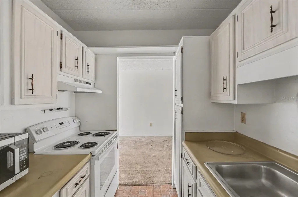 3325 Bayshore Boulevard Tampa FL 33629