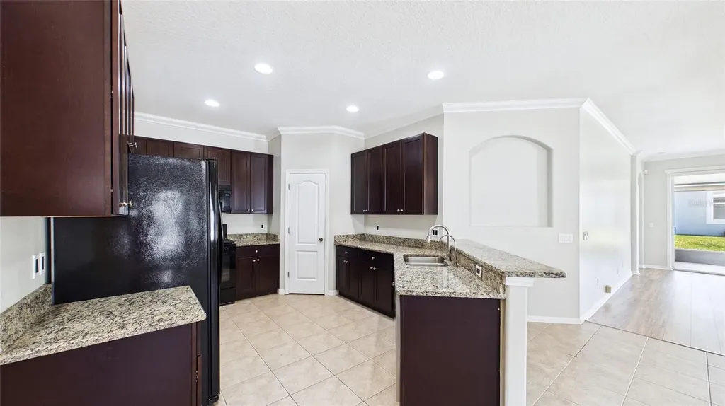 7447 Surrey Pines Drive Apollo Beach FL 33572