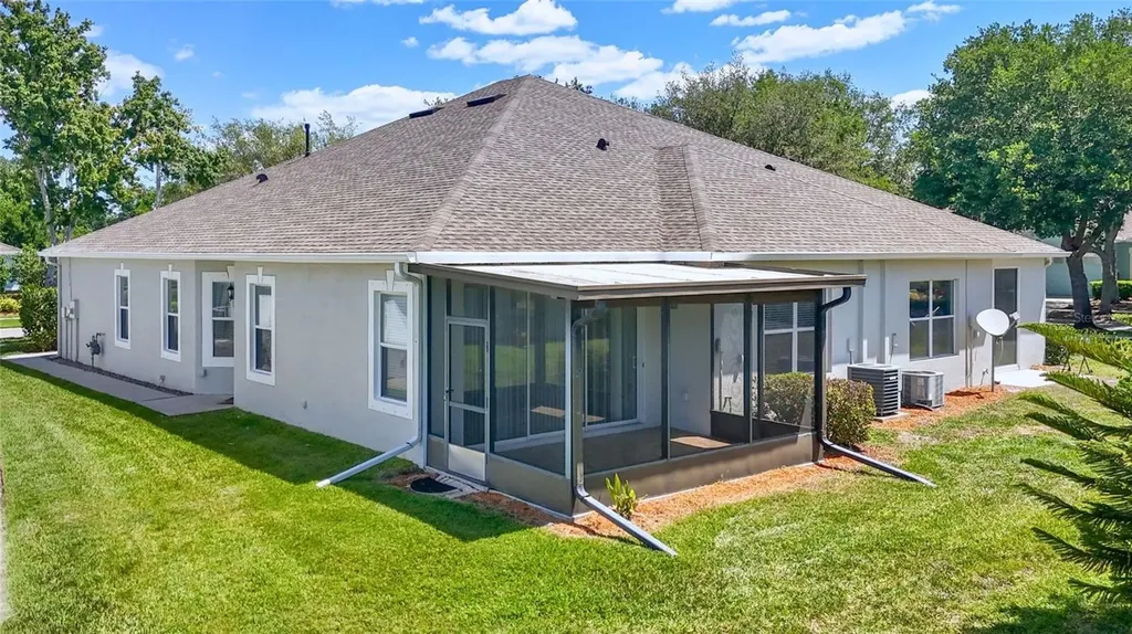 7447 Surrey Pines Drive Apollo Beach FL 33572