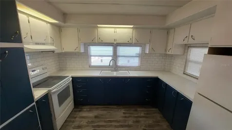 2125 Kepner Drive Holiday FL 34691