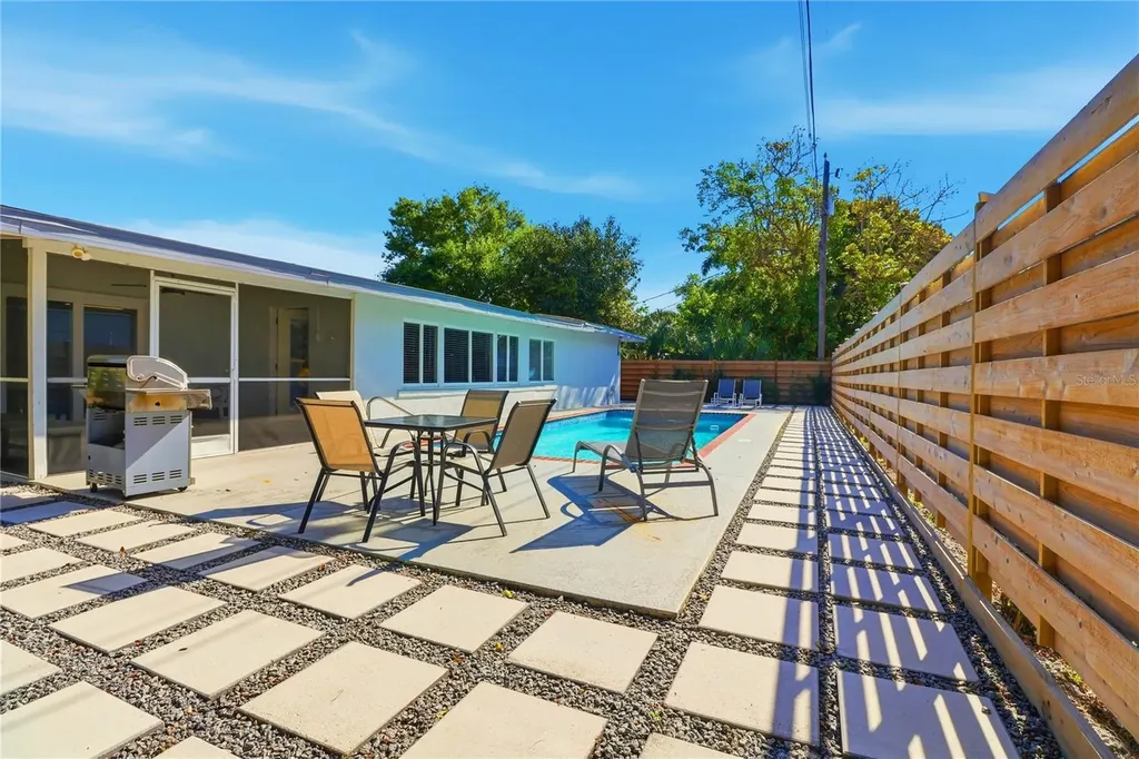 630 Corwood Drive Sarasota FL 34234