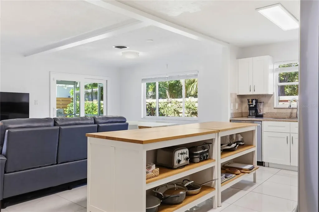 630 Corwood Drive Sarasota FL 34234