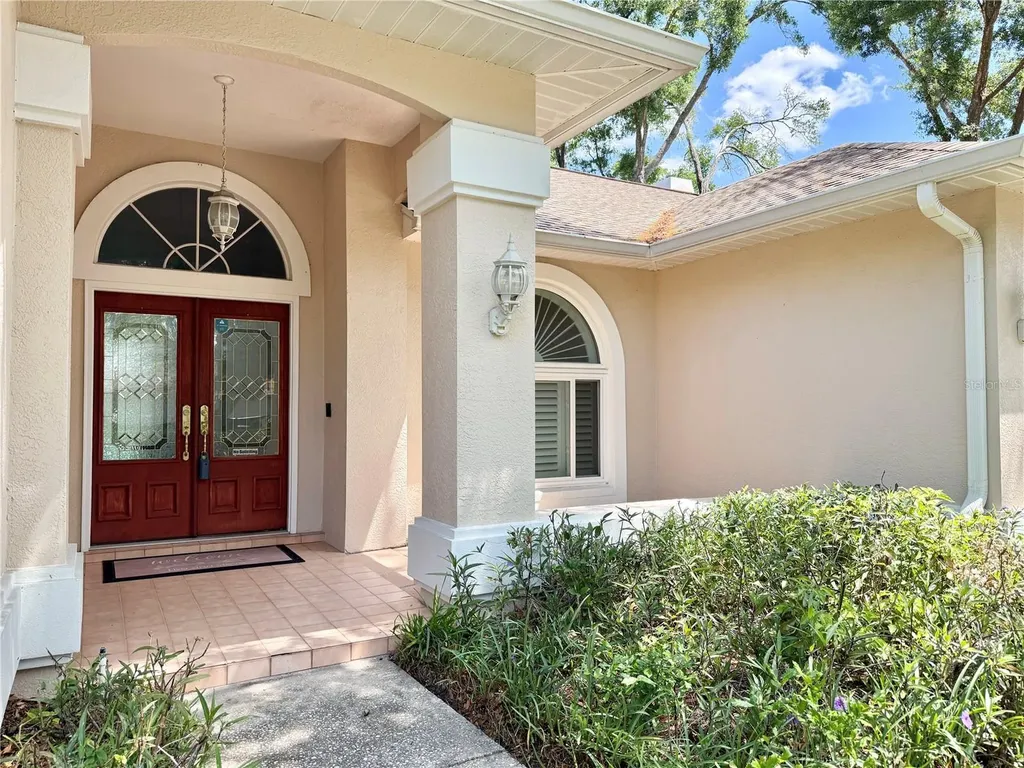 6326 N Queensway Drive Temple Terrace FL 33617