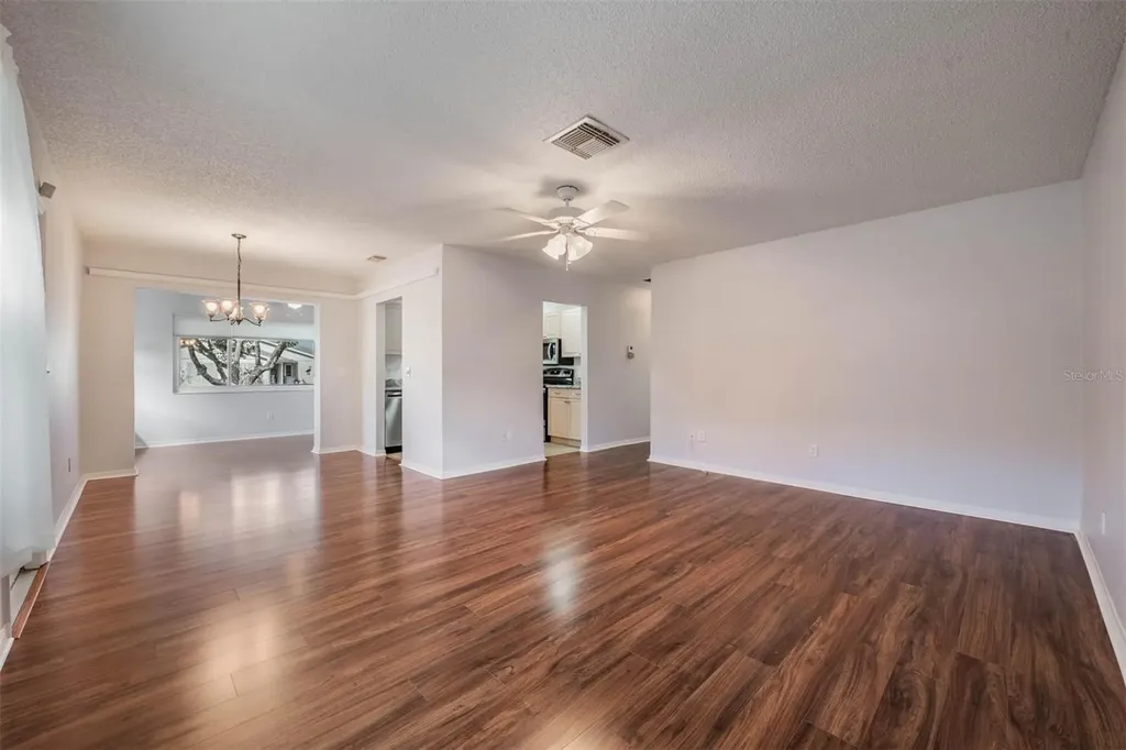 214 Gloucester Boulevard Sun City Center FL 33573
