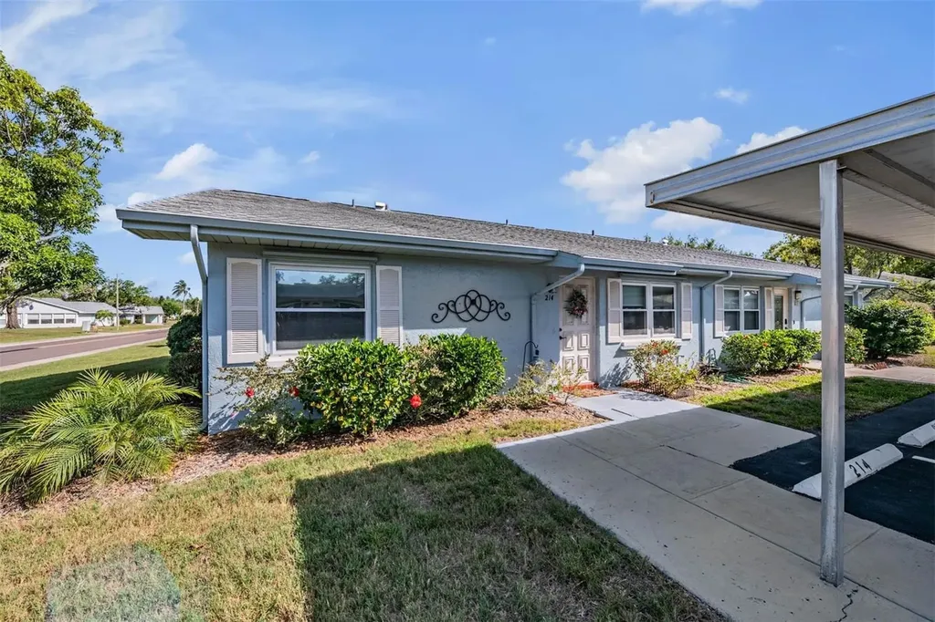 214 Gloucester Boulevard Sun City Center FL 33573