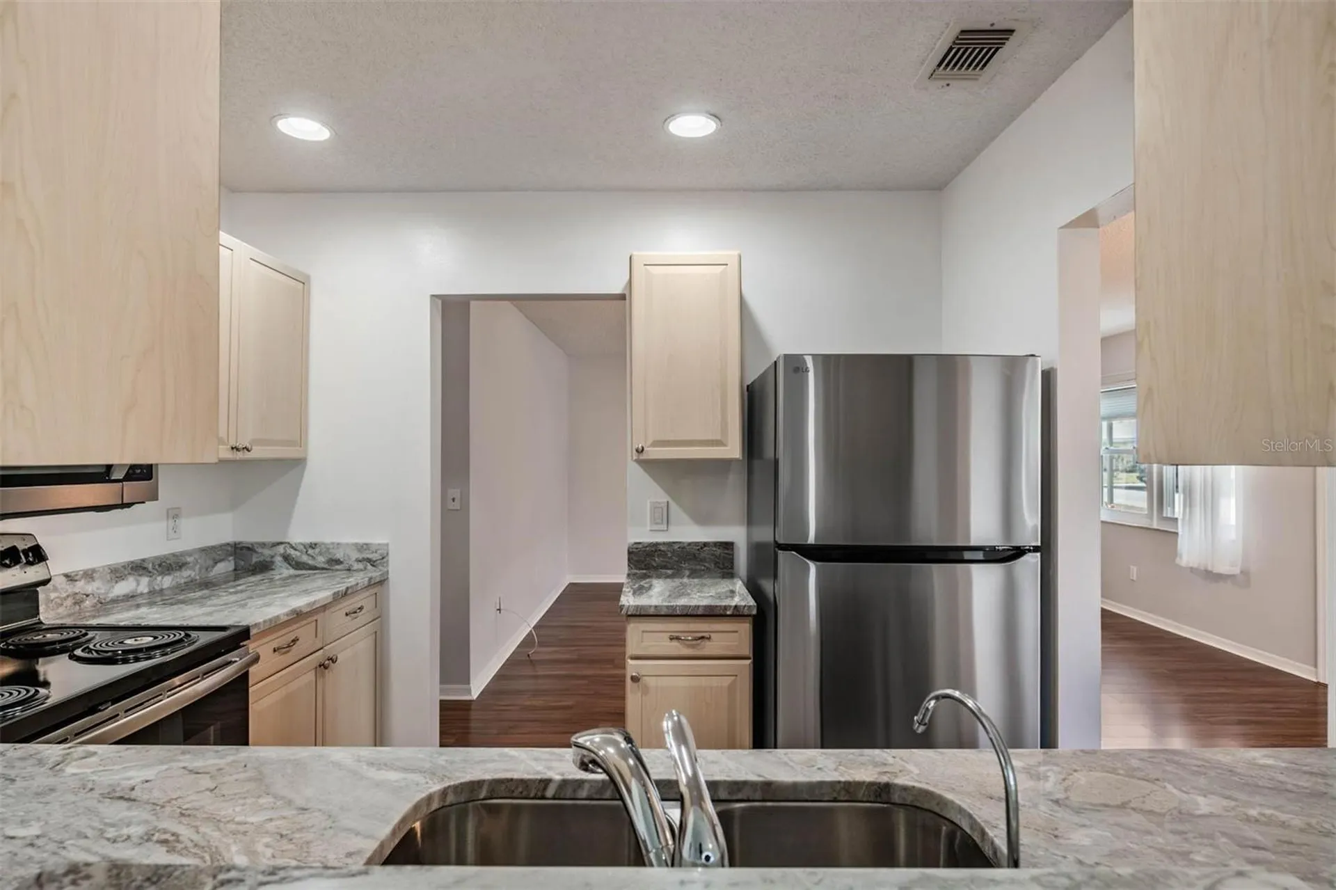 214 Gloucester Boulevard Sun City Center FL 33573