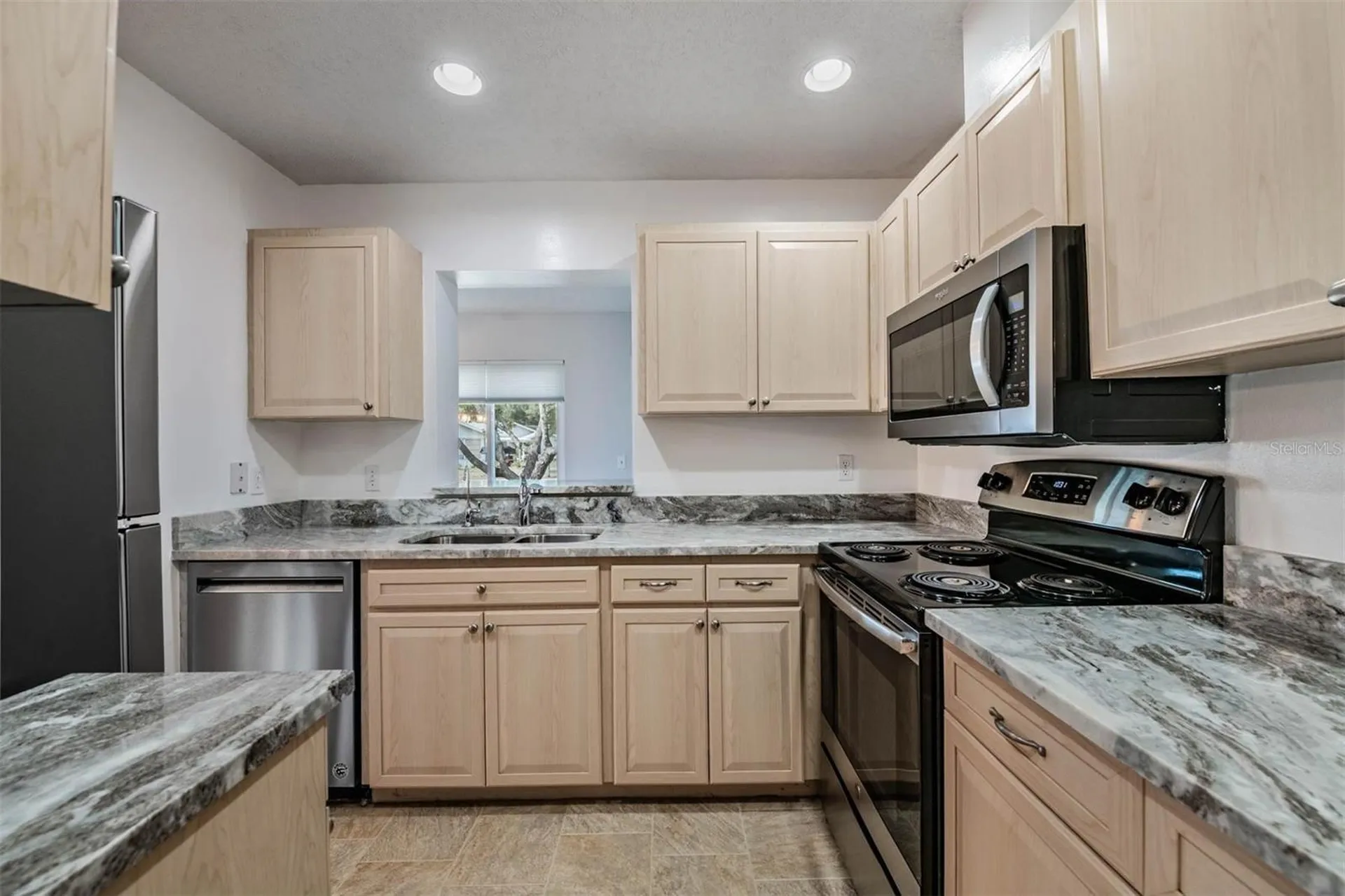 214 Gloucester Boulevard Sun City Center FL 33573