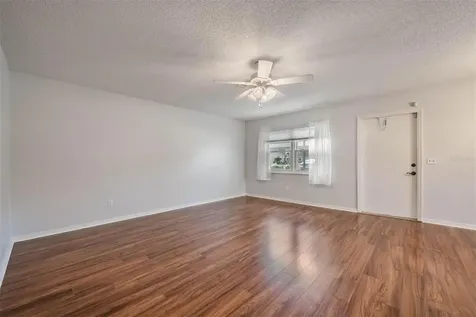214 Gloucester Boulevard Sun City Center FL 33573