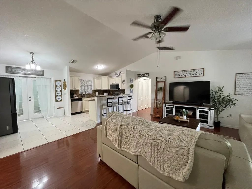 3897 NW 22nd Avenue Okeechobee FL 34972