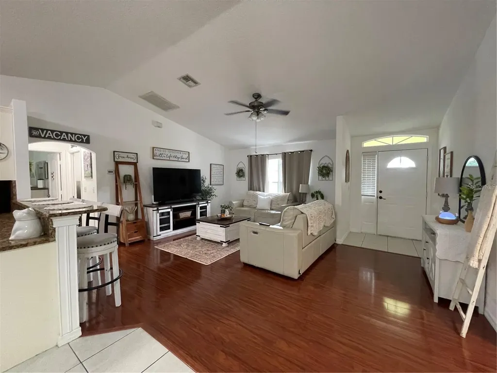 3897 NW 22nd Avenue Okeechobee FL 34972