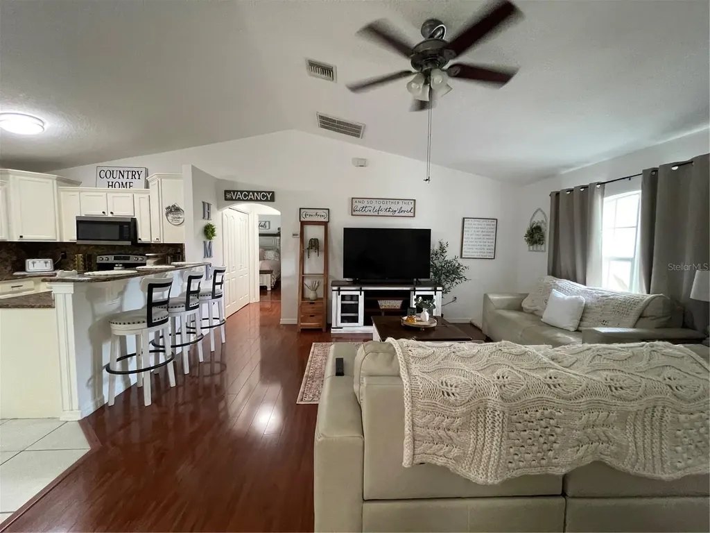 3897 NW 22nd Avenue Okeechobee FL 34972